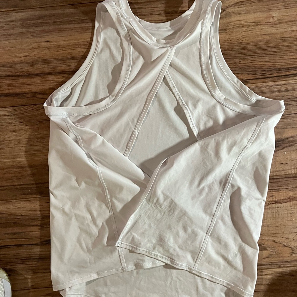 Lululemon tie back tank - size 8